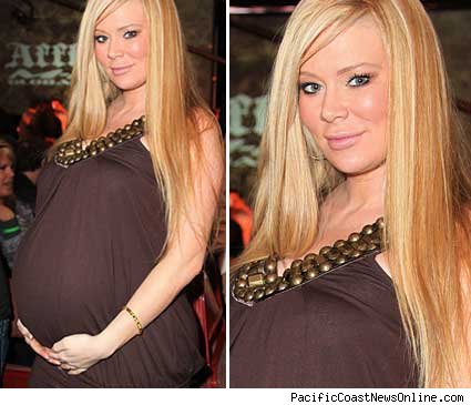 Pregnant Jenna... Who would ever guess.