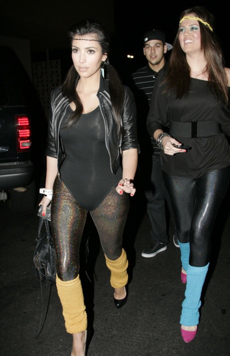 Kim Kardashian and her fat ugly sister Kloeh 